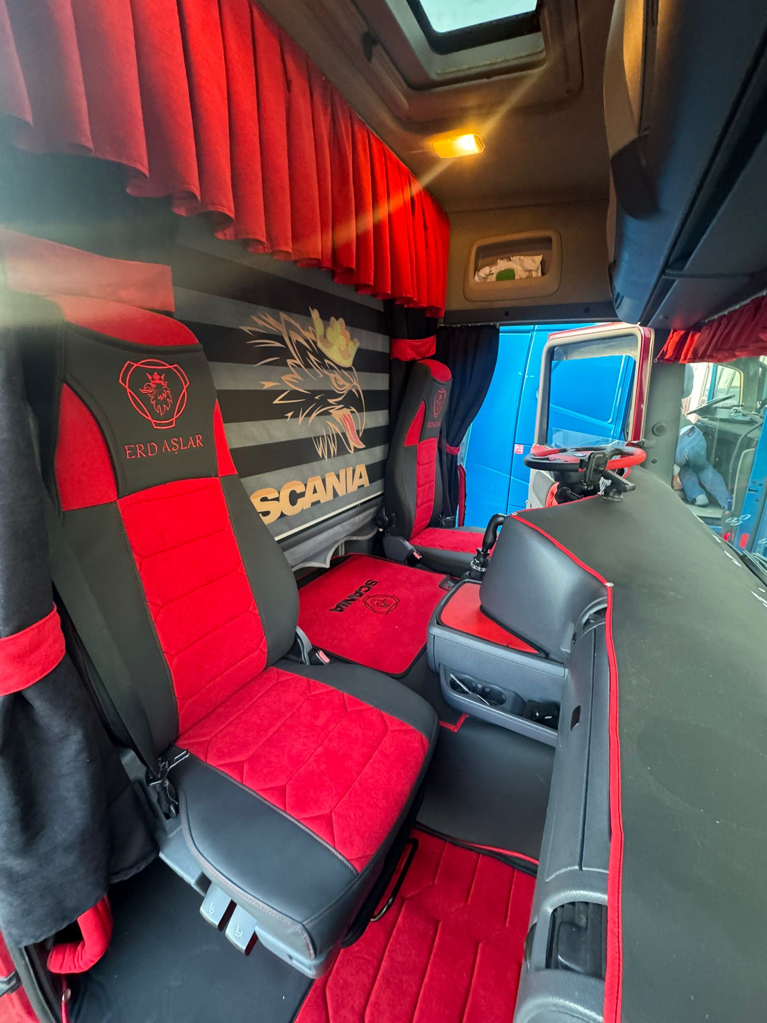 Mercedes Tır Döşeme